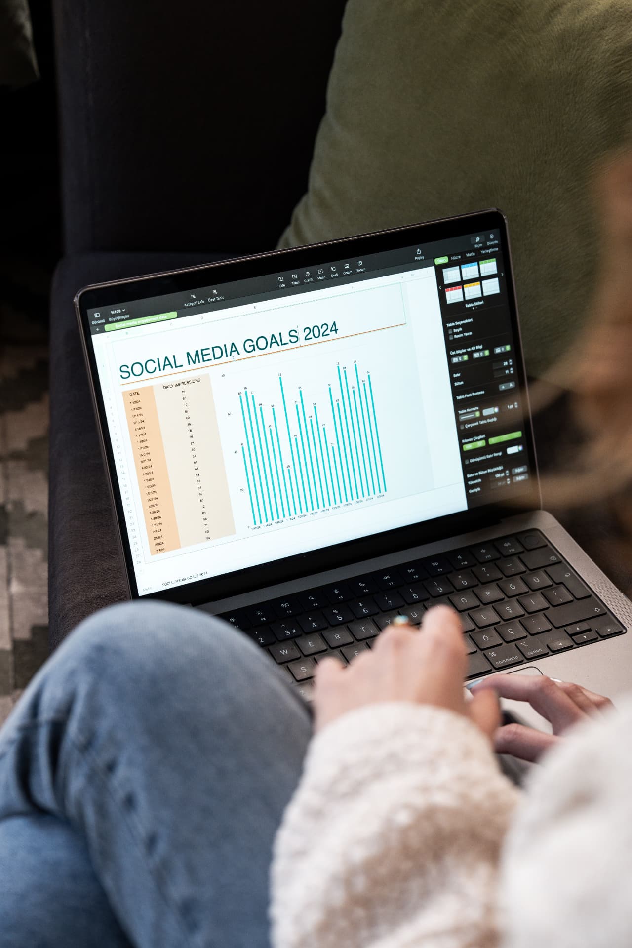 Échange à distance avec un client autour d'un projet digital